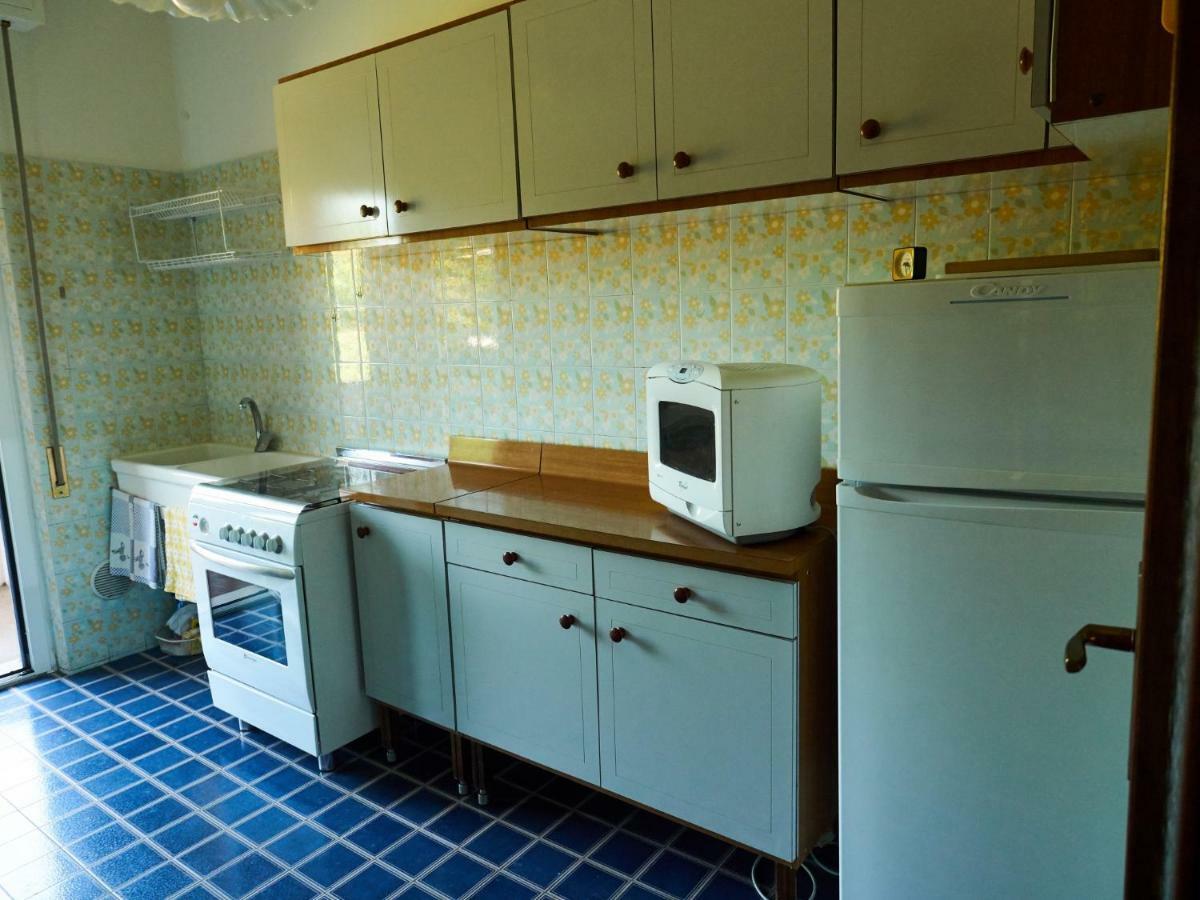 Appartamento Anna Desenzano del Garda Buitenkant foto